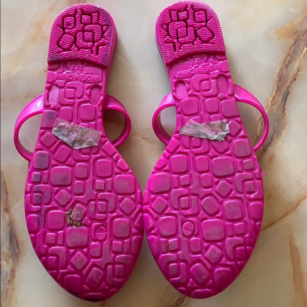 Slippers - Picture 2 of 3